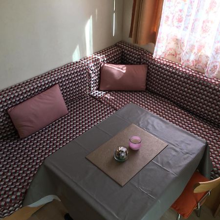 Mobile Home Avec Parking Шорж Экстерьер фото