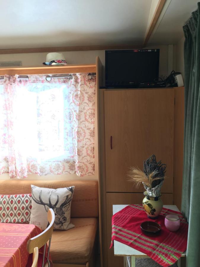 Mobile Home Avec Parking Шорж Экстерьер фото